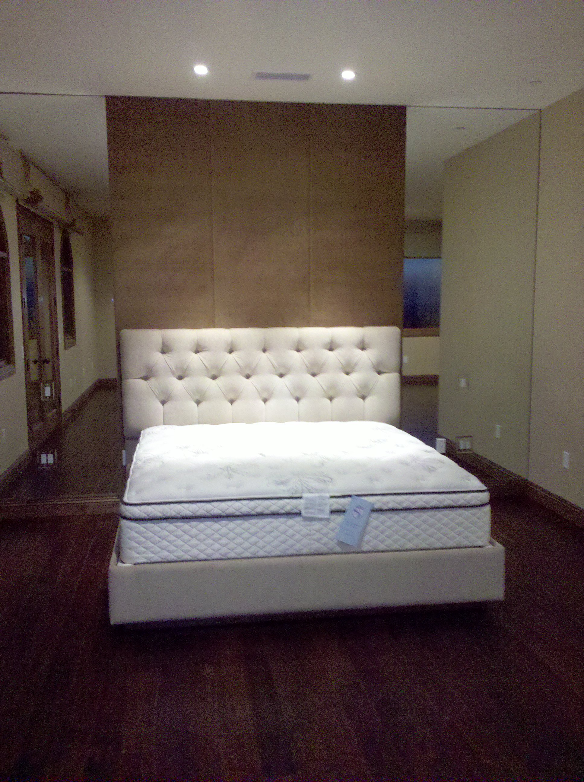 Custom Headboards & Beddings